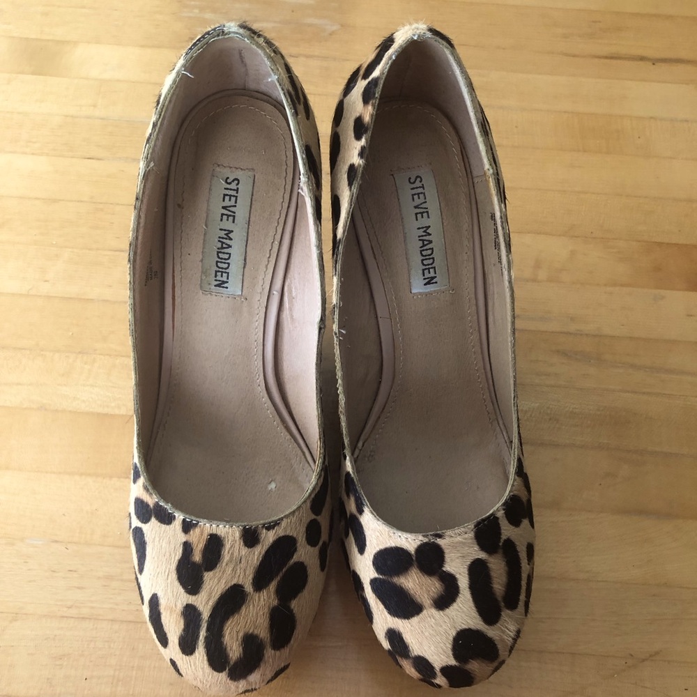 Steve Madden Pammyy Leopard 7.5 wedges
